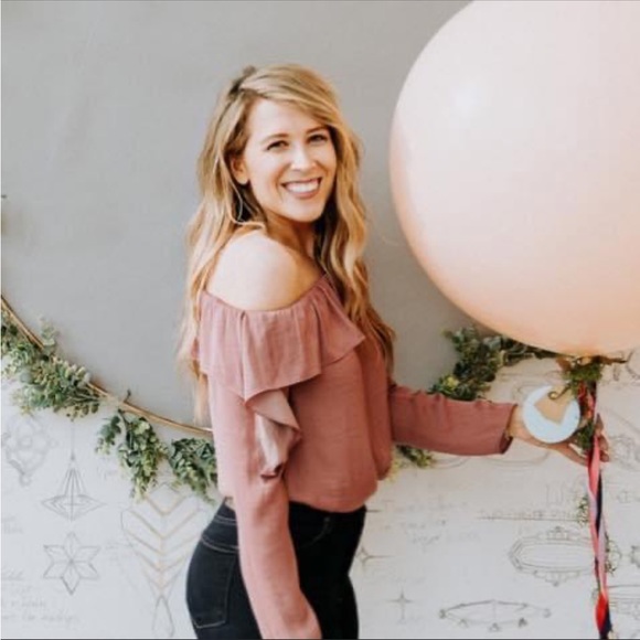 Meet your Posher, Sarah - Picture 2 of 4